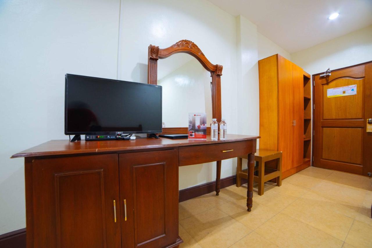 Reddoorz Premium @ Korea Town Angeles City Exterior photo